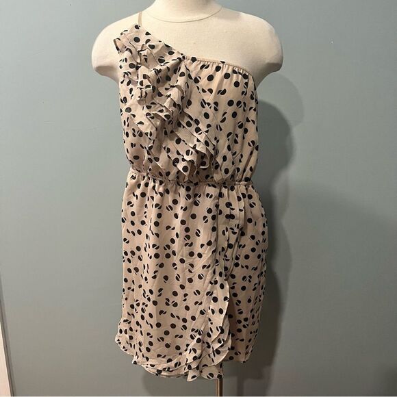 BCBGeneration Cashmere Combo Polka Dot Ruffle One Shoulder Sleeveless Mini Dress - Picture 3 of 8